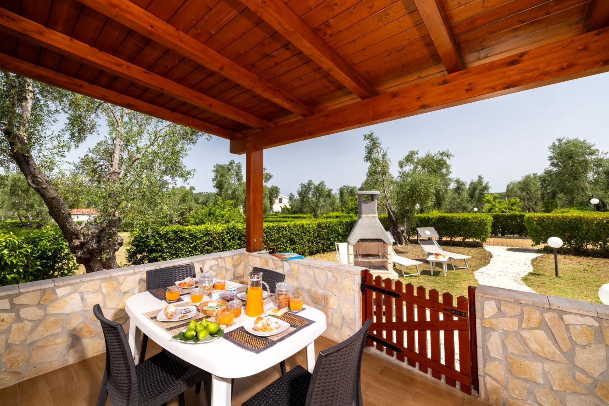 Agriturismo I Tesori Del Sud Vieste, Puglia Екстер'єр фото