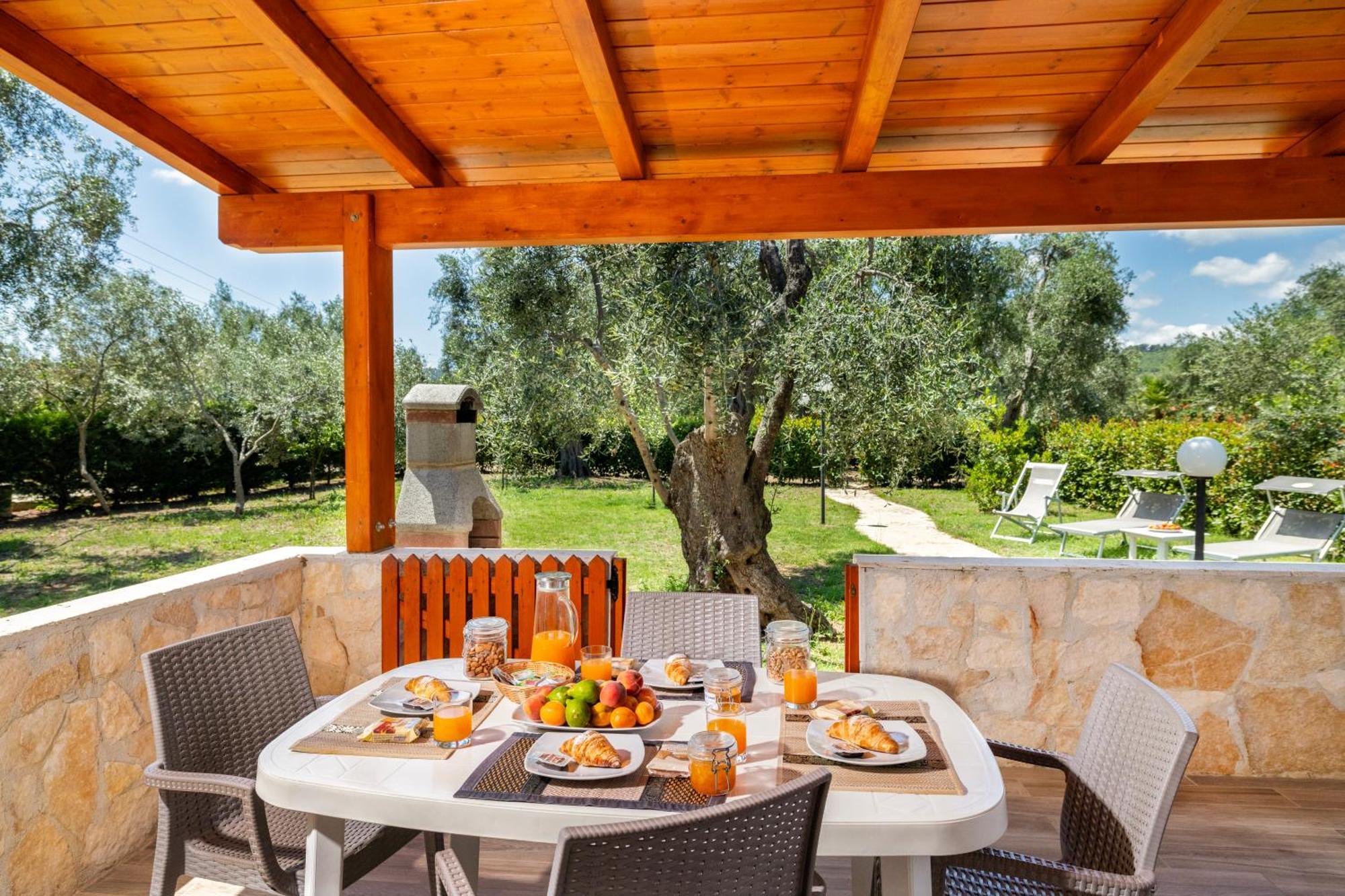 Agriturismo I Tesori Del Sud Vieste, Puglia Екстер'єр фото